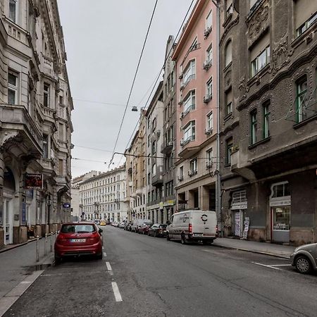 Downtown Charm In Budapest Budapeste Exterior foto