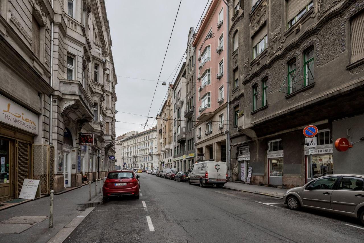 Downtown Charm In Budapest Budapeste Exterior foto